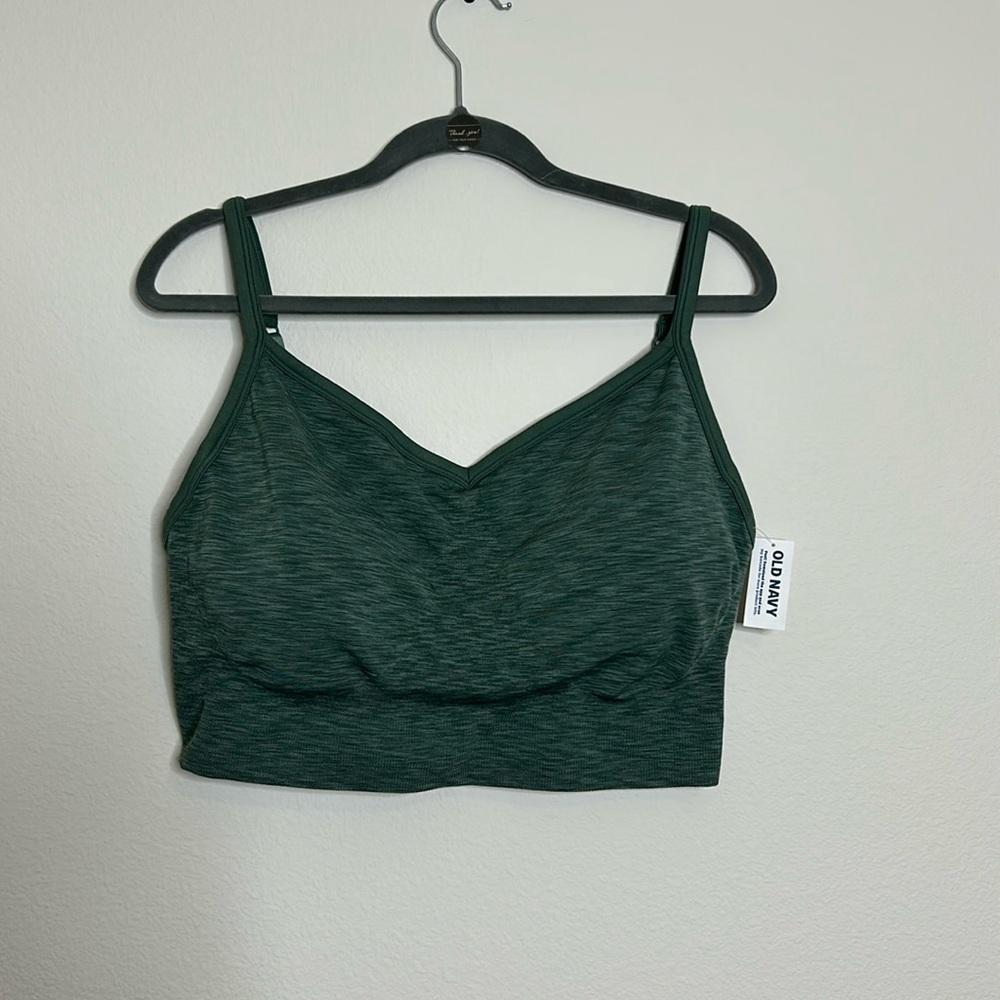 NWT Old Navy Sports bra with Bra Pads size 4x